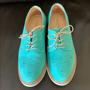 Halogen wingtip Oxford shoes, size 7 1/2